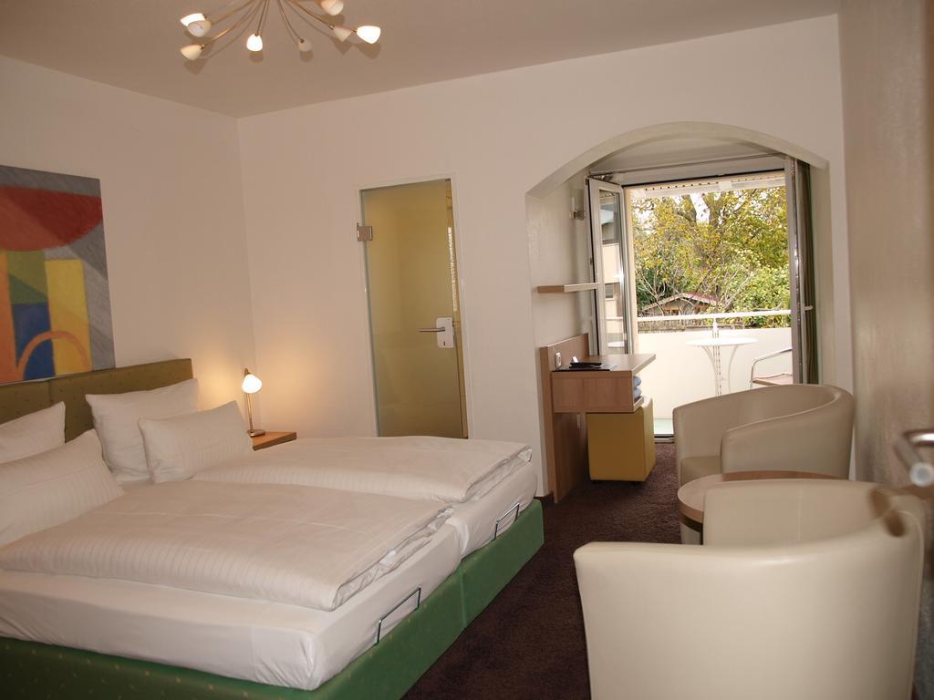 Hotel Alpenblick Garni Uberlingen Dış mekan fotoğraf